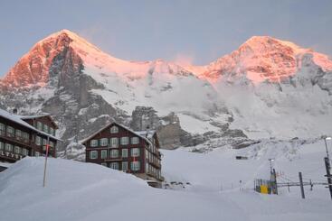 ホテル Hirschen   Grindelwald