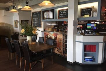 هتل Hostellerie De Genève