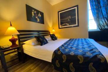 هتل Hostellerie De Genève