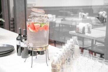 酒店 Metropol