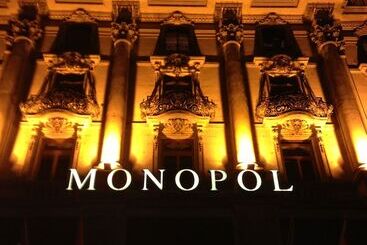 酒店 Monopol Luzern