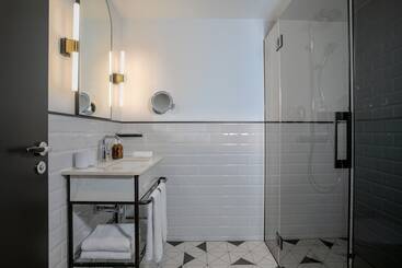 Neues Schloss Privat Hotel Zurich, Autograph Collection