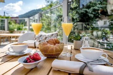 Hotelli Relais & Châteaux Chasa Montana