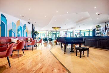 هتل Royal Plaza Montreux