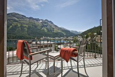 Отель Schweizerhof St. Moritz