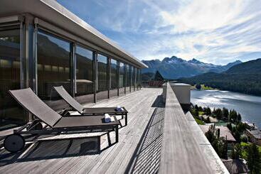 Отель Schweizerhof St. Moritz