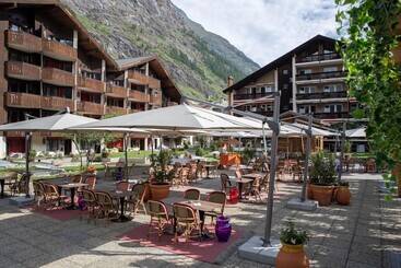هتل Schweizerhof Zermatt A Small Luxury