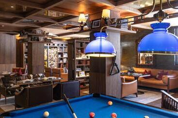 هتل Schweizerhof Zermatt   A Small Luxury