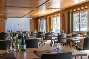 هتل Schweizerhof Zermatt   A Small Luxury