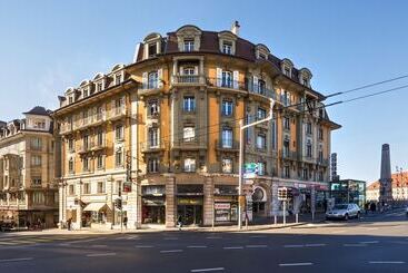 Hotel Swiss Wine By Fassbind