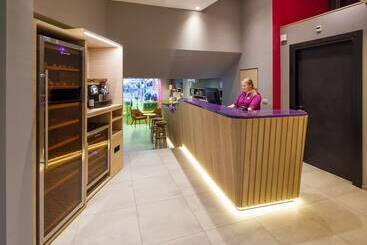Hotel Swiss Wine By Fassbind