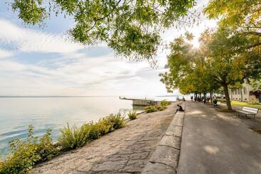 هتل Touring Au Lac