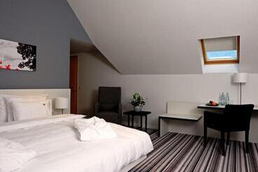 בית מלון כפרי Vitznauerhof  Lifestyle Hideaway At Lake Lucerne