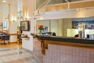 هتل Welcome Inn