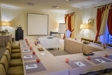 Hôtel Des Trois Couronnes & Spa   The Leading Hotels Of The World