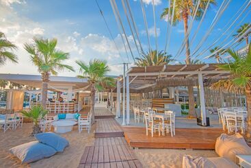 Dome Beach Marina Hotel & Resort