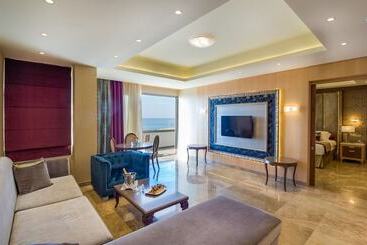 Adams Beach Hotel & Spa
