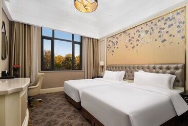 هتل Crowne Plaza Zhengzhou, An Ihg
