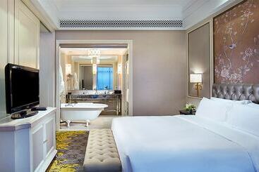 هتل Crowne Plaza Zhengzhou, An Ihg