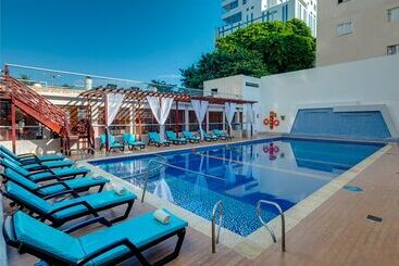 هتل Dorado Plaza Bocagrande