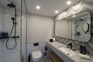 هتل Doubletree By Hilton Berlin Ku Damm
