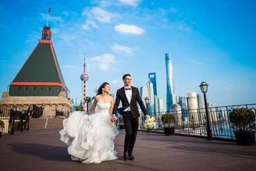 Fairmont Peace Hotel On The Bund