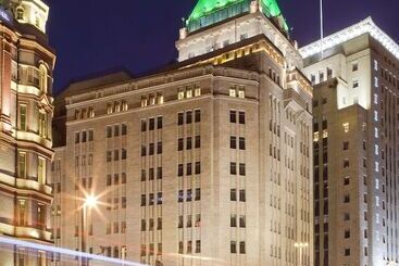Fairmont Peace Hotel On The Bund