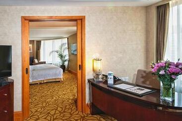 Furama Hotel Dalian