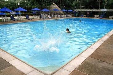 هتل Guadaira Resort