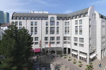 هتل Hamburg Marriott