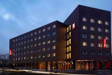 هتل Ibis Hamburg Alsterring