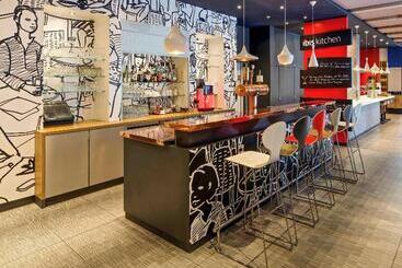 هتل Ibis Hamburg Alsterring