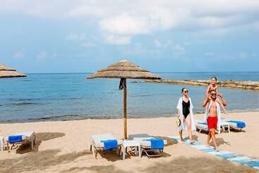 בית מלון כפרי Louis Ledra Beach