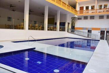 هتل Neiva Plaza