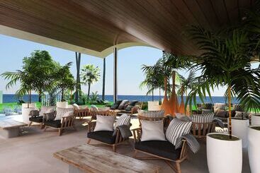 هتل Radisson Beach Resort Larnaca