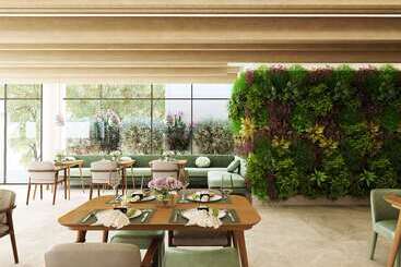 هتل Radisson Beach Resort Larnaca