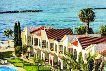 هتل Radisson Beach Resort Larnaca