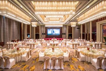 هتل Shantou International