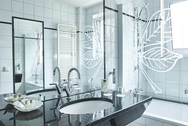 Bernstein Hotel Villa Kastania