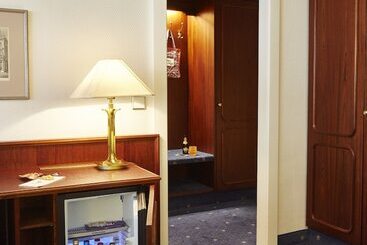 Bernstein Hotel Villa Kastania