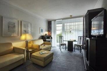 Bernstein Hotel Villa Kastania