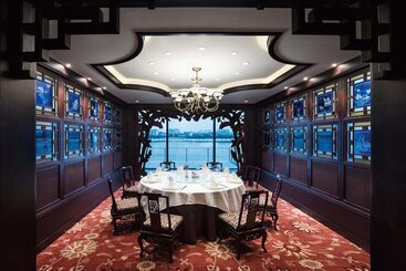Otel White Swan