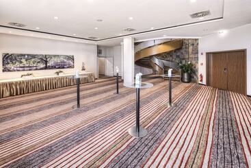 Clayton Hotel Düsseldorf City Centre