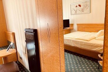 Hotel Eden
