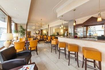 Otel Flora Düsseldorf