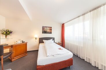 Otel Flora Düsseldorf