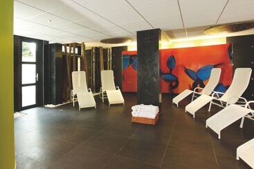 هتل Plaza Inn Goslar