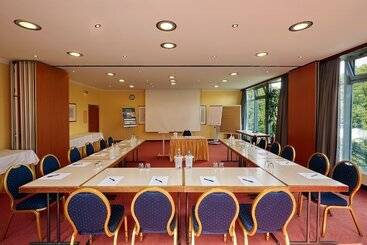هتل Plaza Inn Goslar