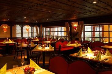 هتل Plaza Inn Goslar