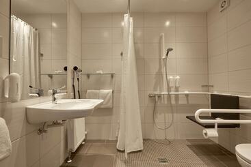 هتل Plaza Inn Goslar